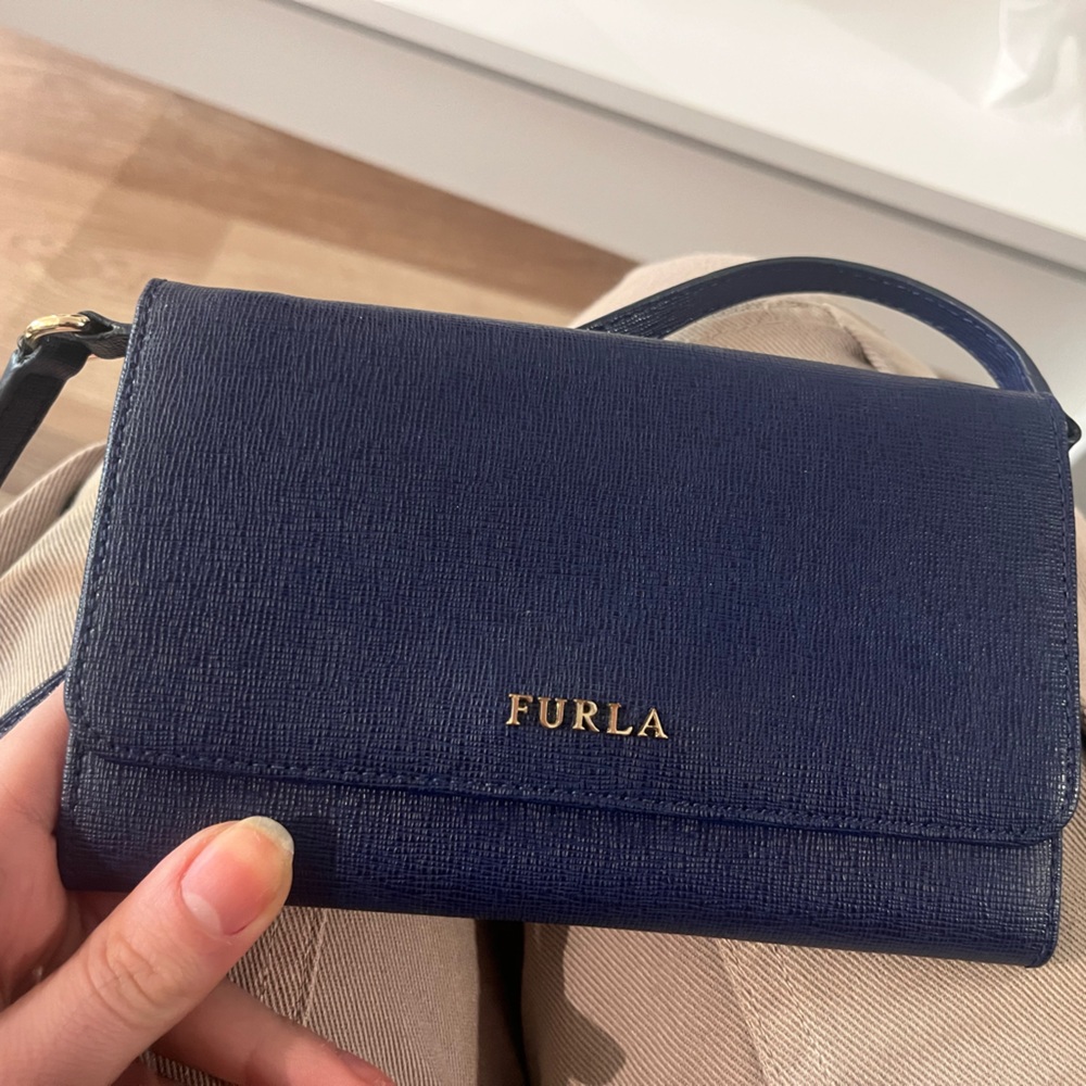 Furla chain wallet
